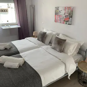 Bed and breakfast Santo Amaro, Lisboa